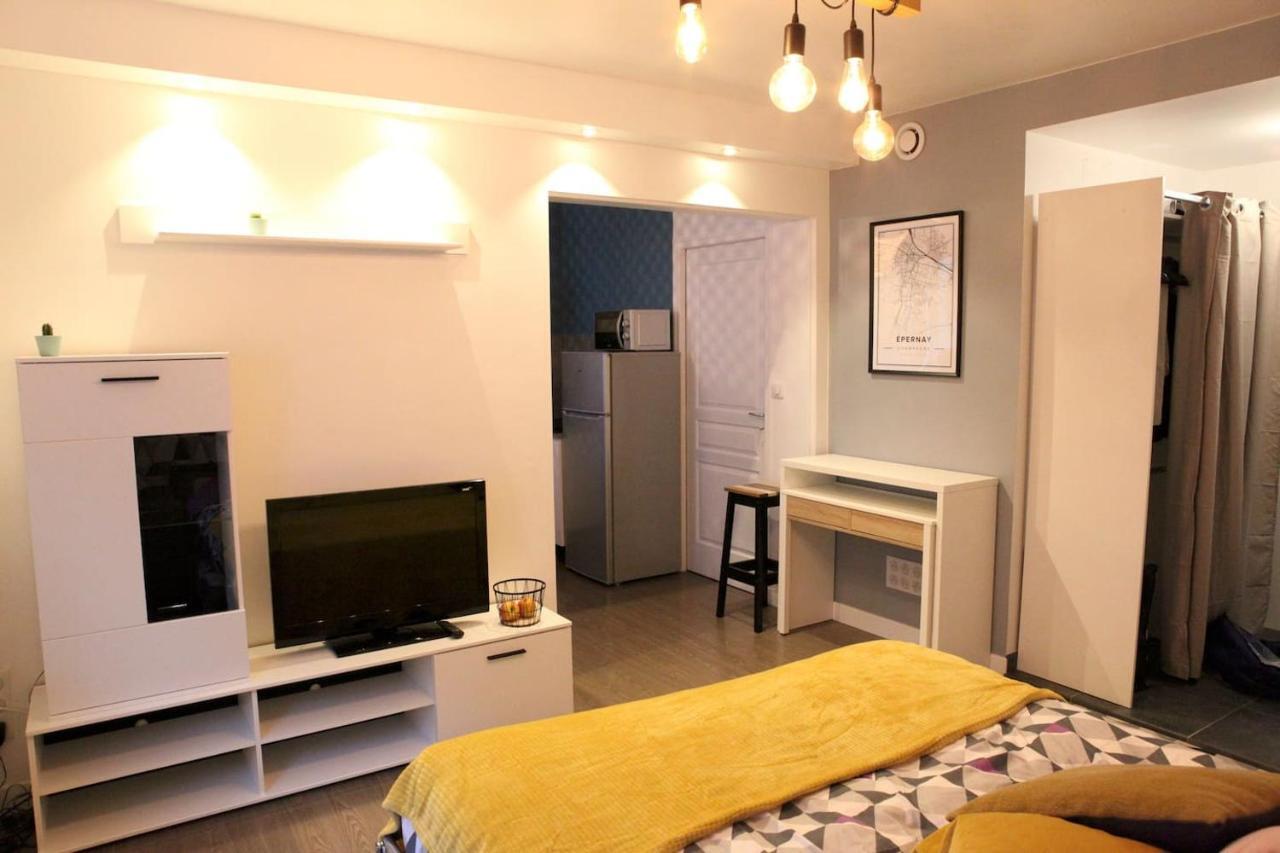 Studio Hyper Centre Ville Epernay - Champagne Экстерьер фото